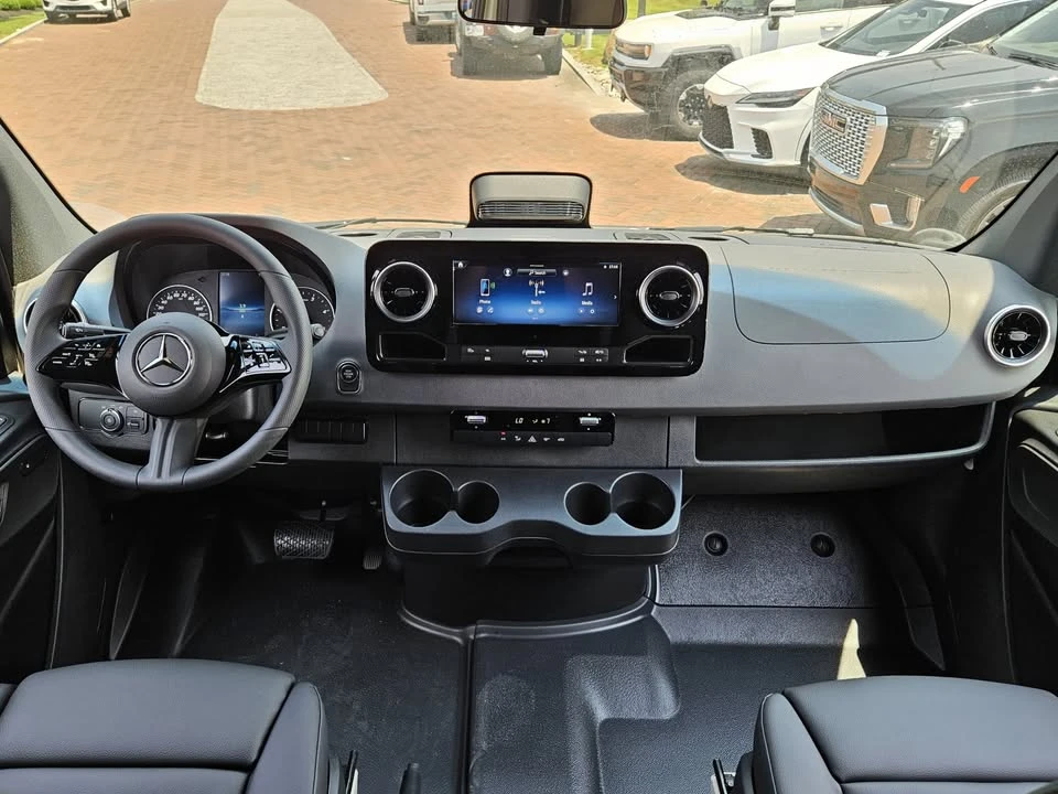 2026 Mercedes-Benz VS30 Sprinter - Image 8 of 20