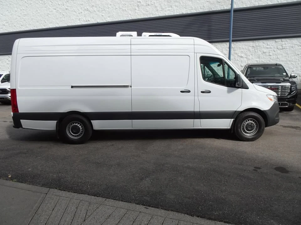 2026 Mercedes-Benz VS30 Sprinter - Image 3 of 10