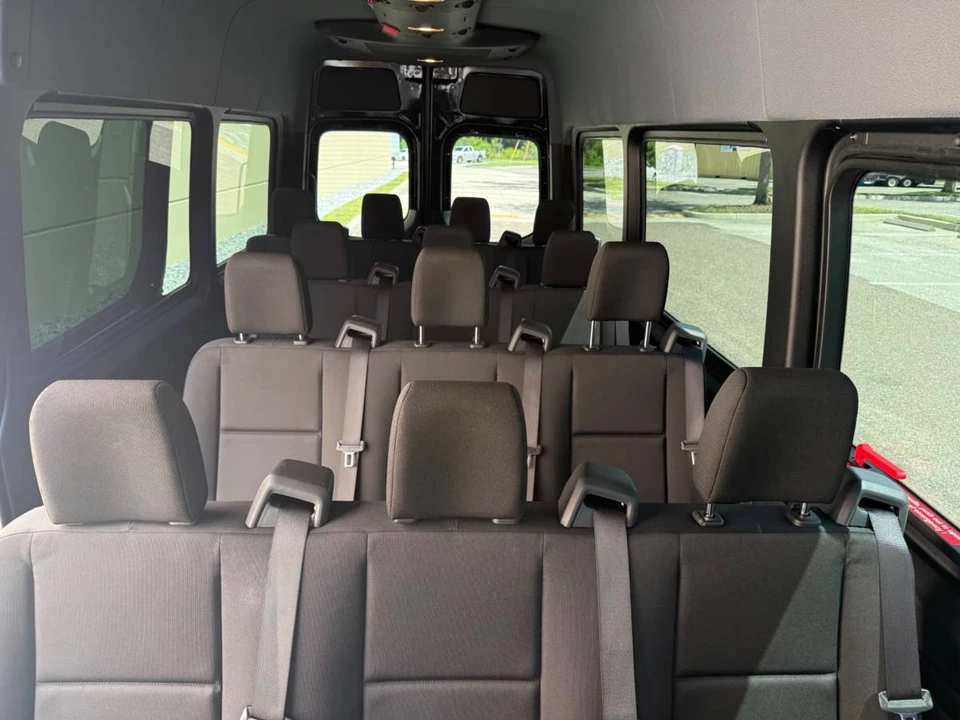 2026 Mercedes-Benz VS30 Sprinter - Image 7 of 11