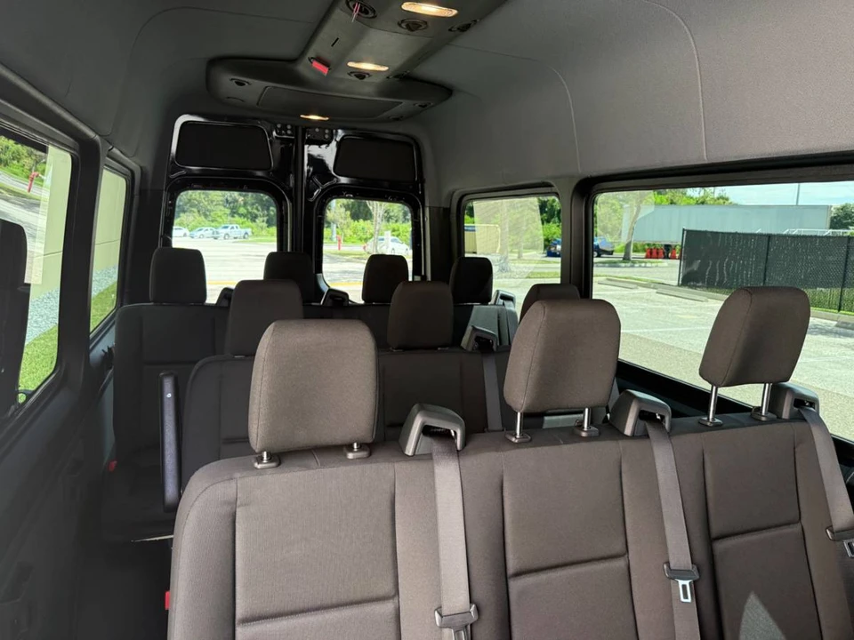 2026 Mercedes-Benz VS30 Sprinter - Image 9 of 11