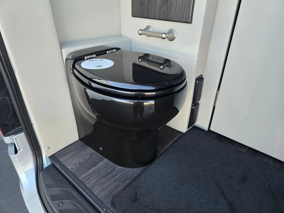 2026 Mercedes-Benz VS30 Sprinter - Image 13 of 21