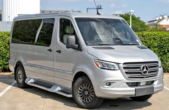 2026 Mercedes-Benz Sprinter 2500 Low Roof 144 Executive Lounger