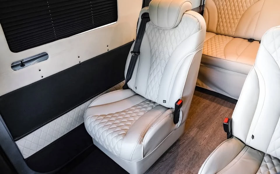 2026 Mercedes-Benz VS30 Sprinter - Image 8 of 15