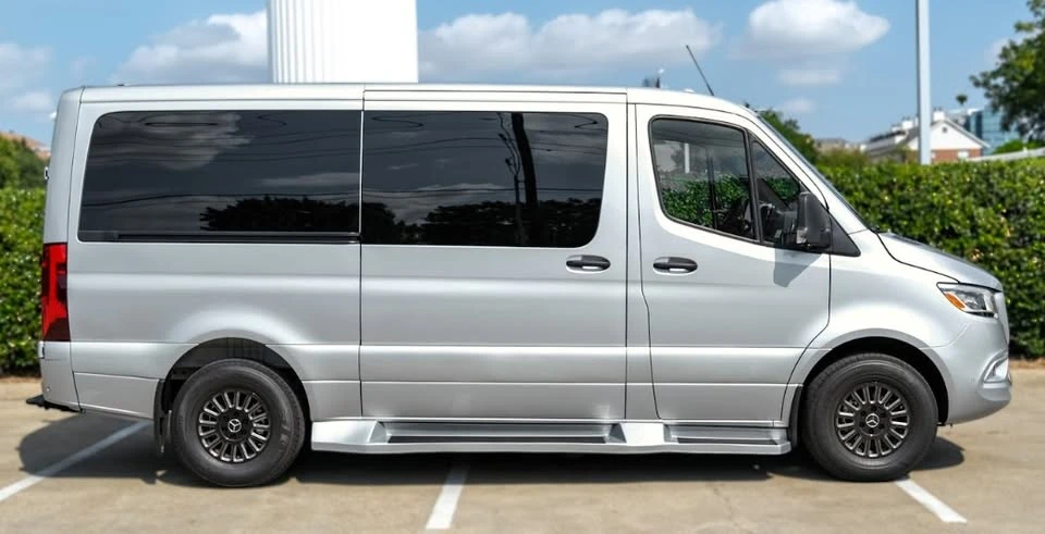 2026 Mercedes-Benz VS30 Sprinter - Image 2 of 15