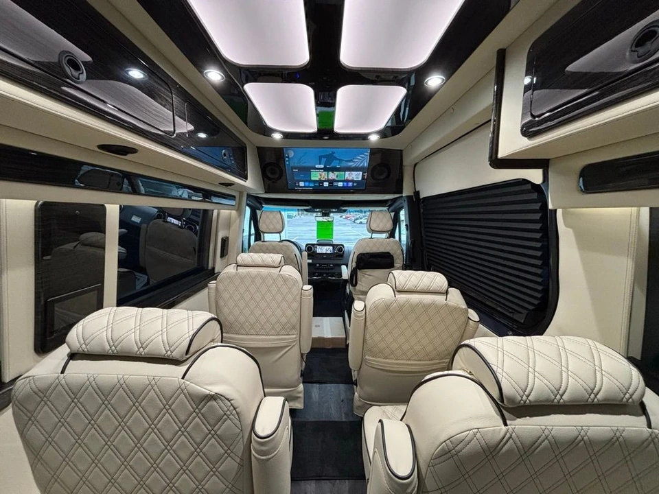 2026 Mercedes-Benz VS30 Sprinter - Image 3 of 21