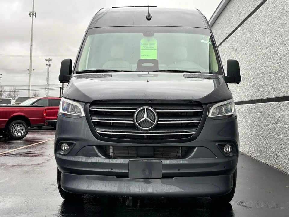 2026 Mercedes-Benz VS30 Sprinter - Image 15 of 21