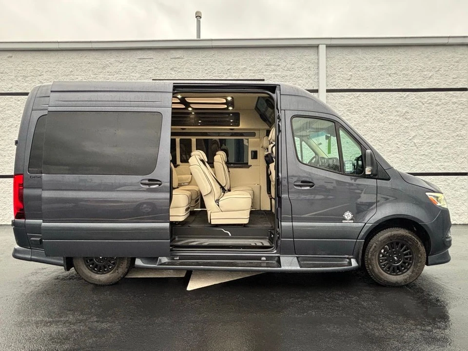 2026 Mercedes-Benz VS30 Sprinter - Image 7 of 21