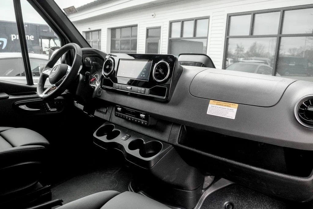 2026 Mercedes-Benz VS30 Sprinter - Image 24 of 31