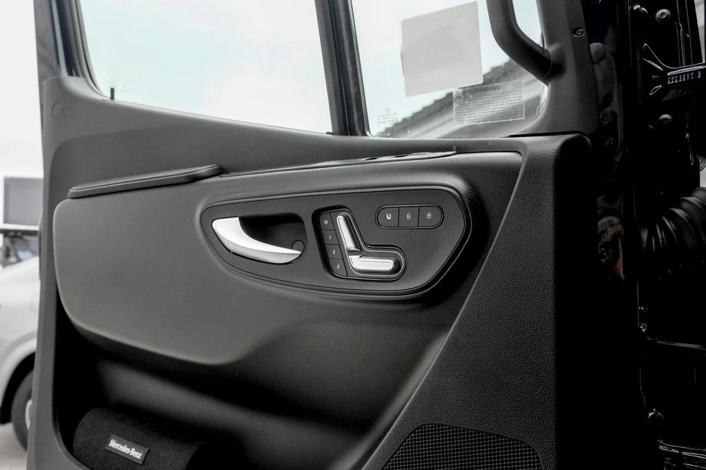 2026 Mercedes-Benz VS30 Sprinter - Image 14 of 31