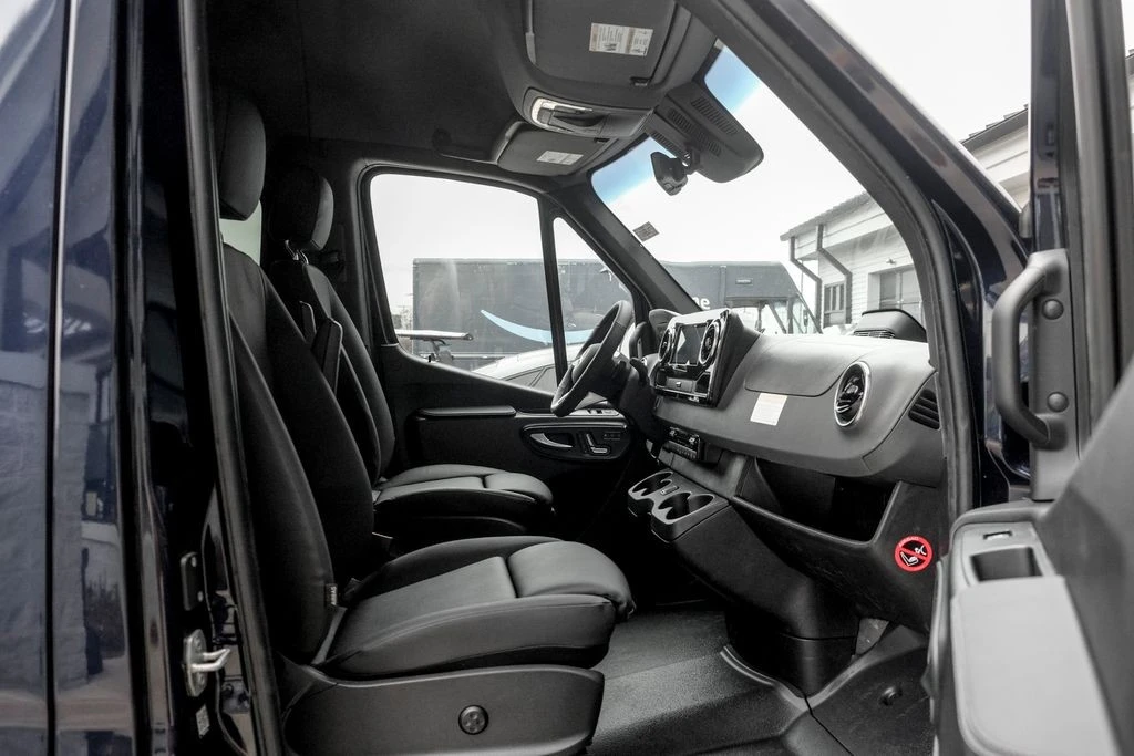 2026 Mercedes-Benz VS30 Sprinter - Image 23 of 31
