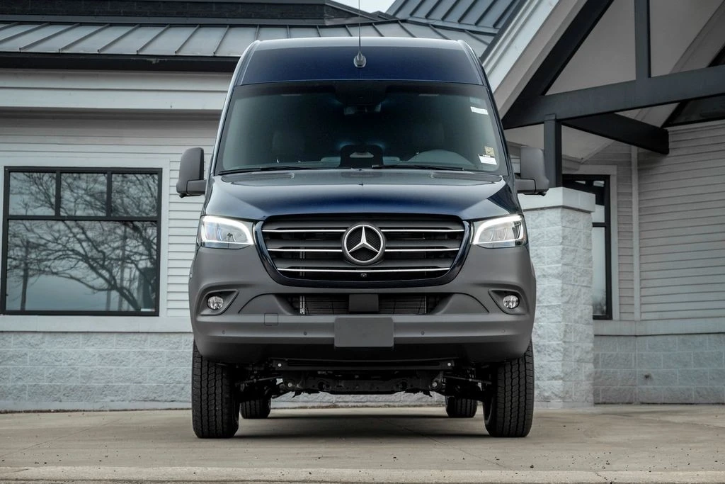 2026 Mercedes-Benz VS30 Sprinter - Image 5 of 31