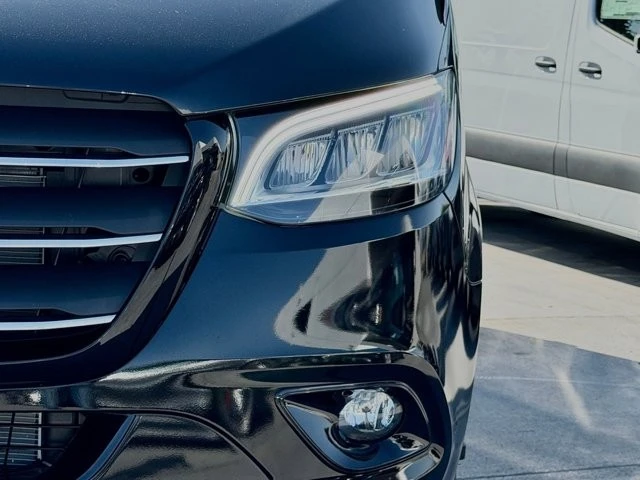 2026 Mercedes-Benz VS30 Sprinter - Image 7 of 21