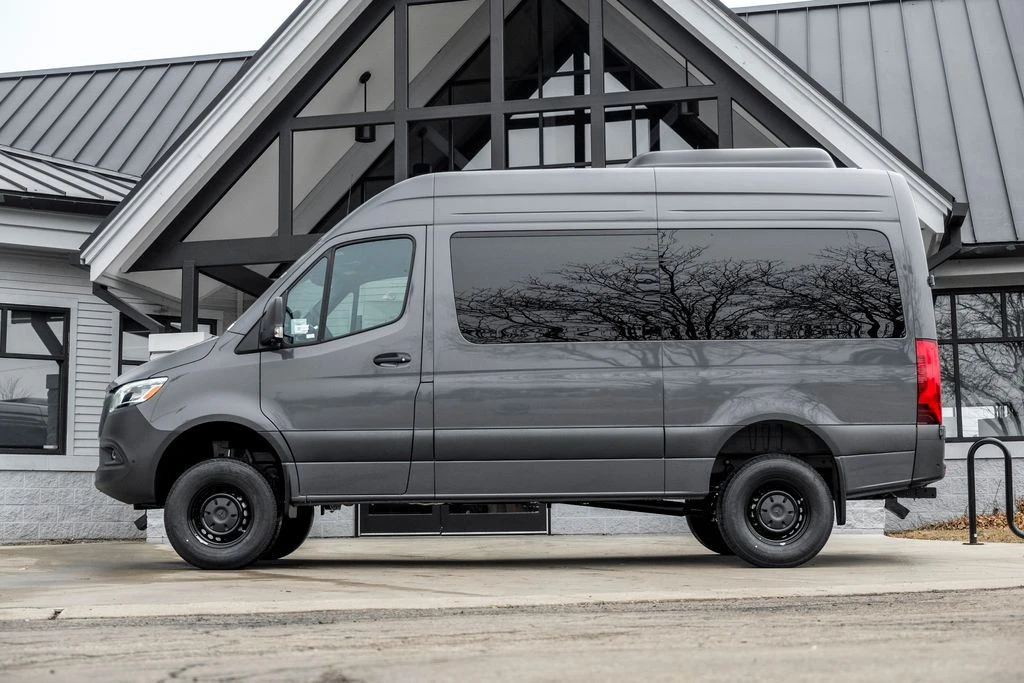 2026 Mercedes-Benz VS30 Sprinter - Image 3 of 21