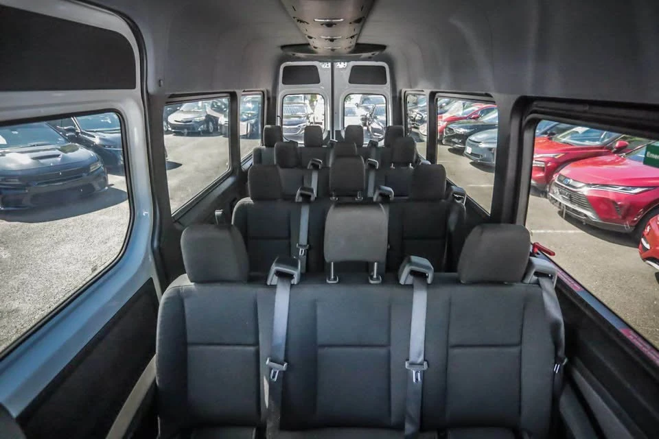2026 Mercedes-Benz VS30 Sprinter - Image 14 of 17