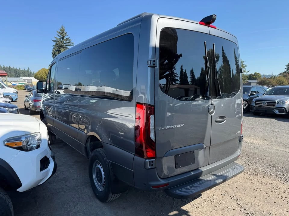 2026 Mercedes-Benz VS30 Sprinter - Image 6 of 10