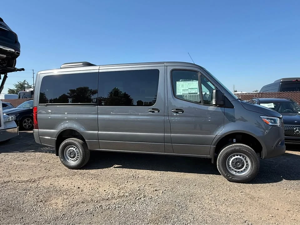 2026 Mercedes-Benz VS30 Sprinter - Image 4 of 10