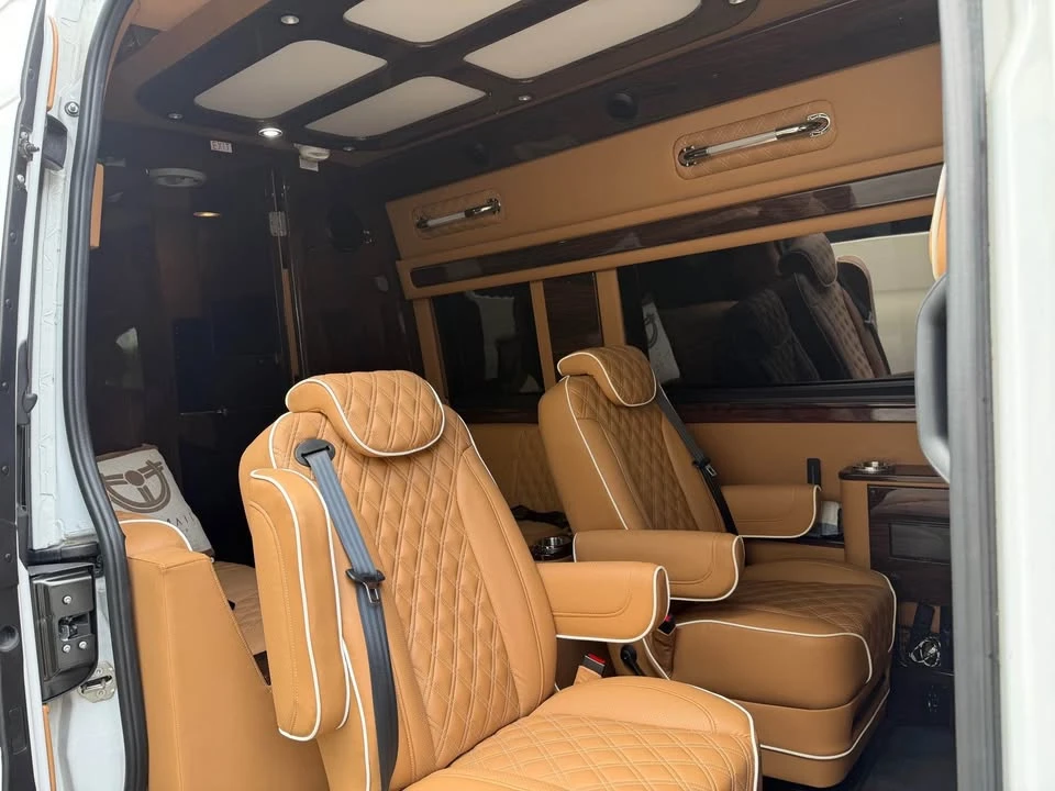 2026 Mercedes-Benz VS30 Sprinter - Image 10 of 19