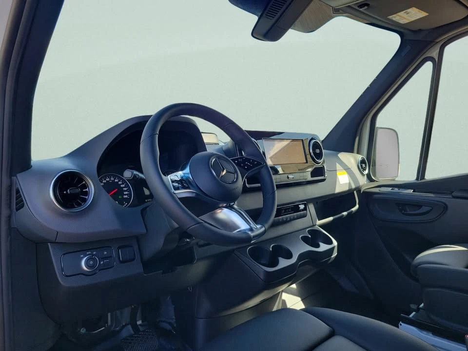 2026 Mercedes-Benz VS30 Sprinter - Image 8 of 18