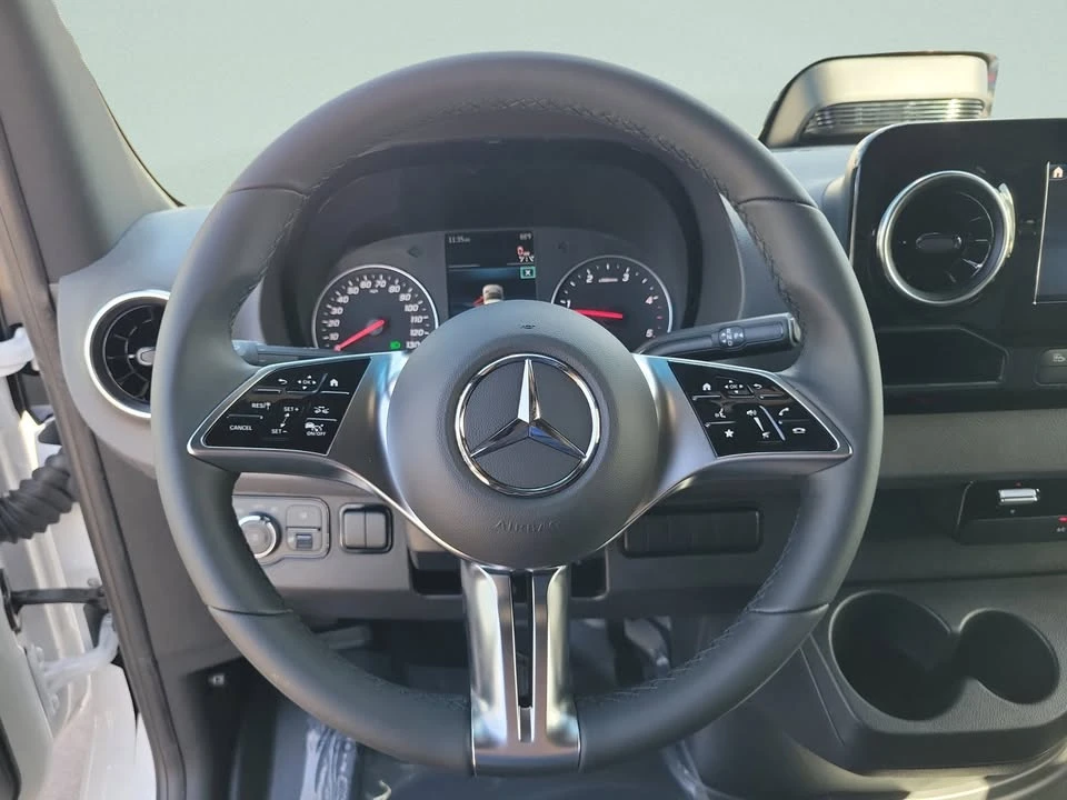 2026 Mercedes-Benz VS30 Sprinter - Image 17 of 18