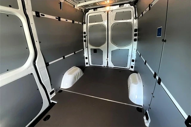 2026 Mercedes-Benz VS30 Sprinter - Image 13 of 18