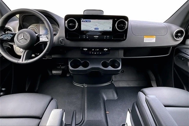 2026 Mercedes-Benz VS30 Sprinter - Image 7 of 18