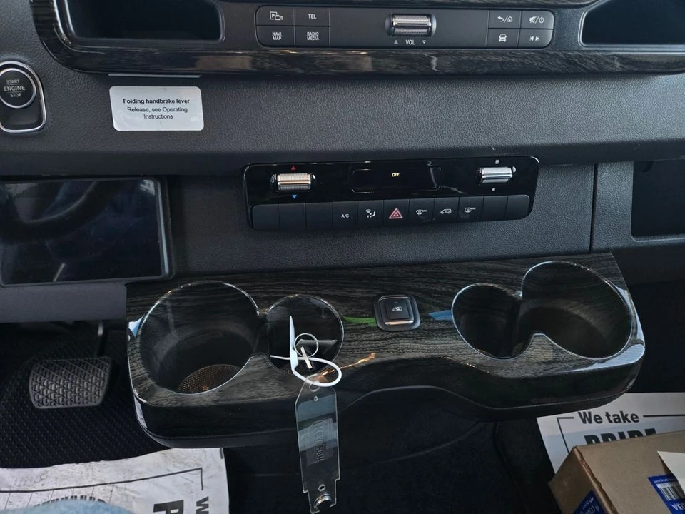 2026 Mercedes-Benz VS30 Sprinter - Image 11 of 12