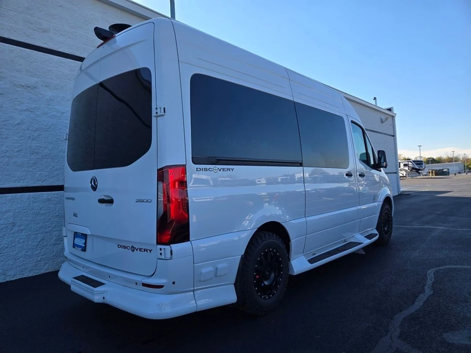 2026 Mercedes-Benz VS30 Sprinter - Image 7 of 12