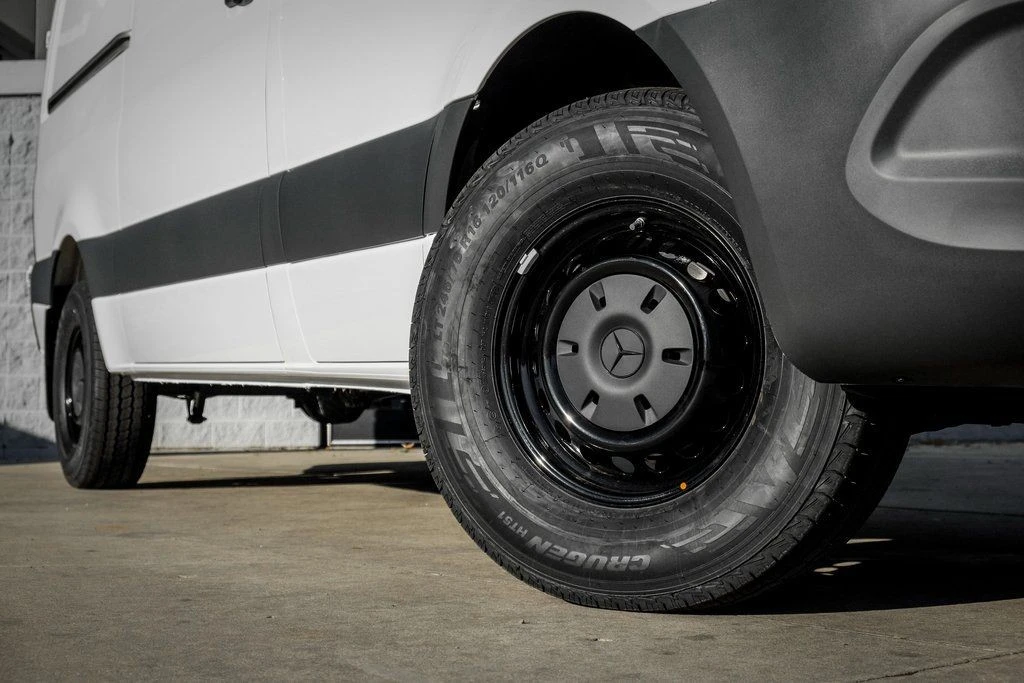 2026 Mercedes-Benz VS30 Sprinter - Image 7 of 30