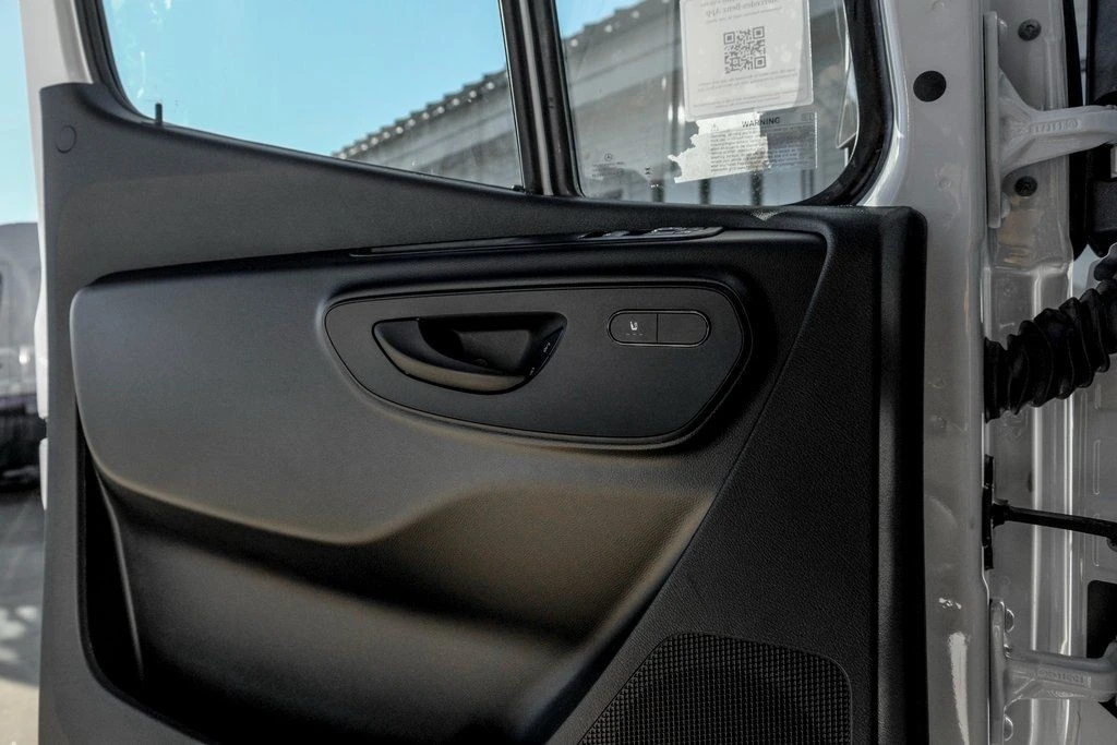 2026 Mercedes-Benz VS30 Sprinter - Image 13 of 30