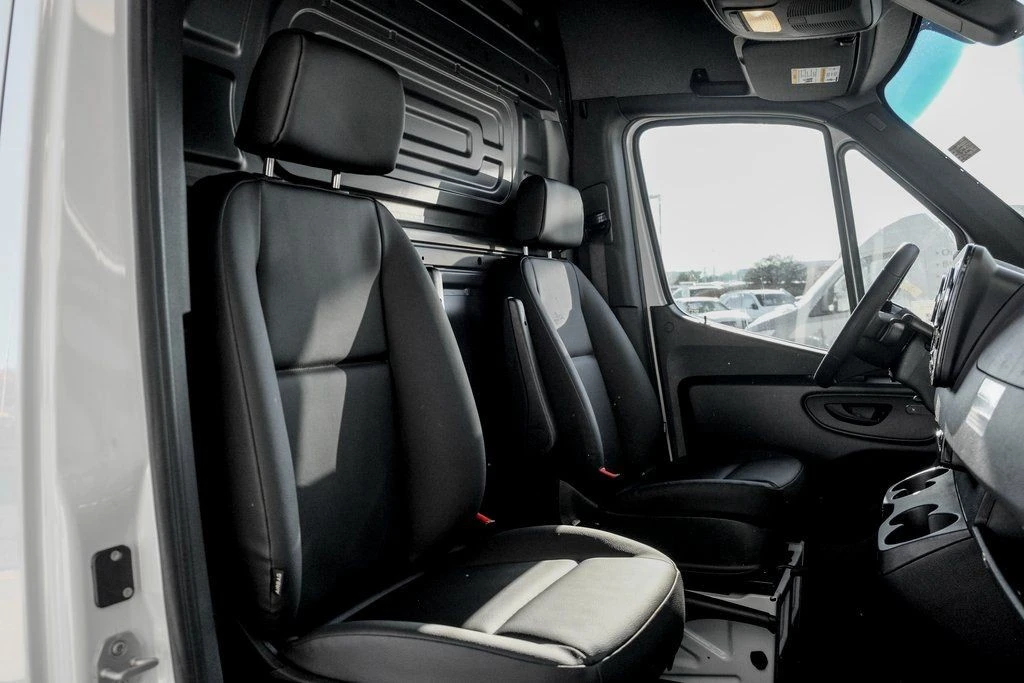 2026 Mercedes-Benz VS30 Sprinter - Image 20 of 30