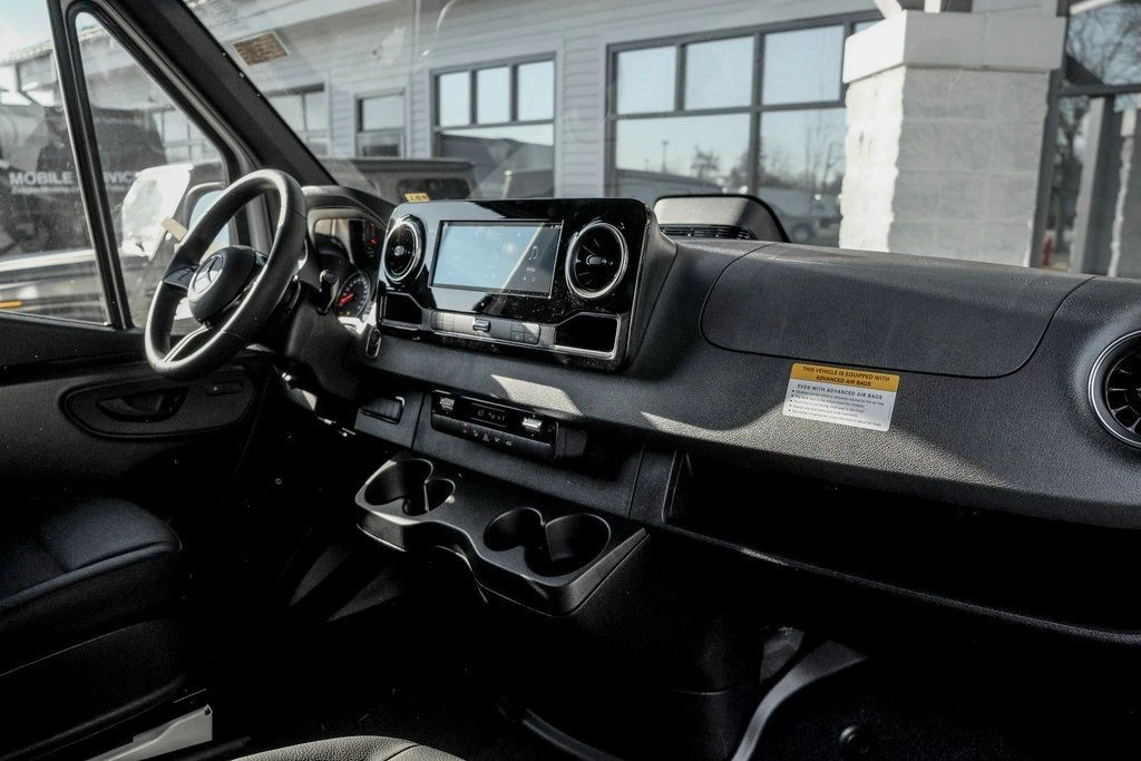 2026 Mercedes-Benz VS30 Sprinter - Image 19 of 30