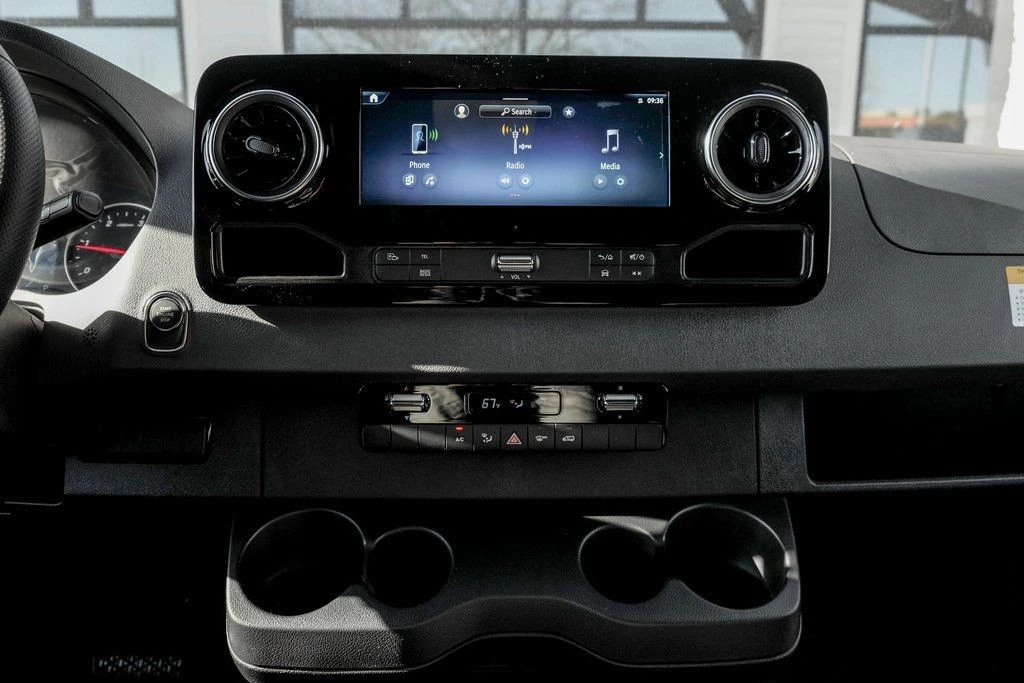 2026 Mercedes-Benz VS30 Sprinter - Image 17 of 30