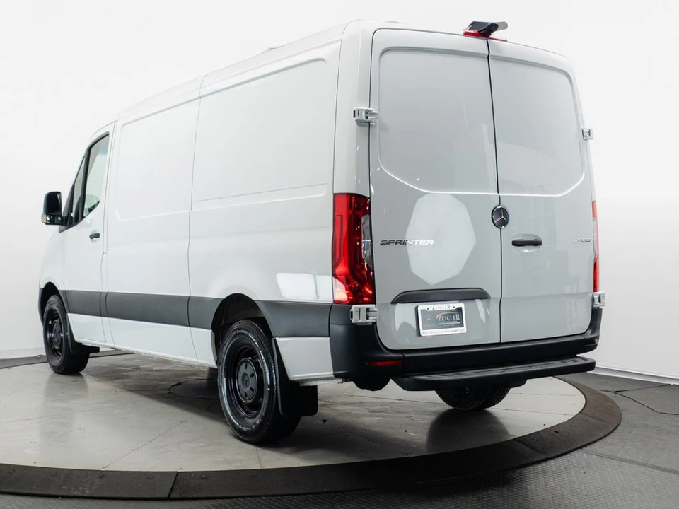 2026 Mercedes-Benz VS30 Sprinter - Image 20 of 31