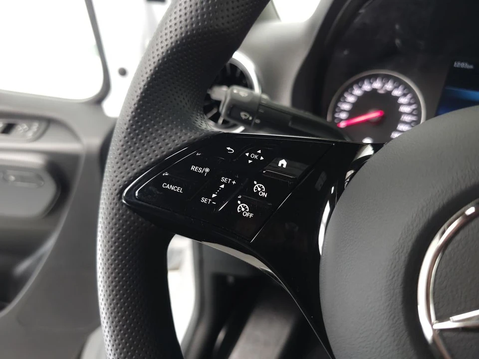 2026 Mercedes-Benz VS30 Sprinter - Image 10 of 31