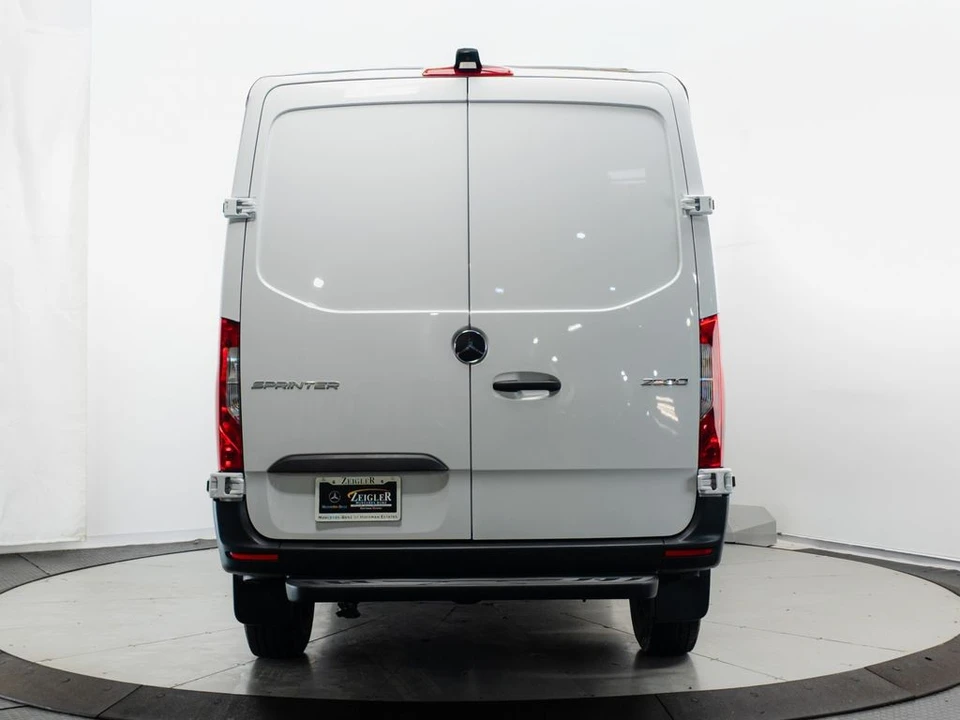 2026 Mercedes-Benz VS30 Sprinter - Image 21 of 31