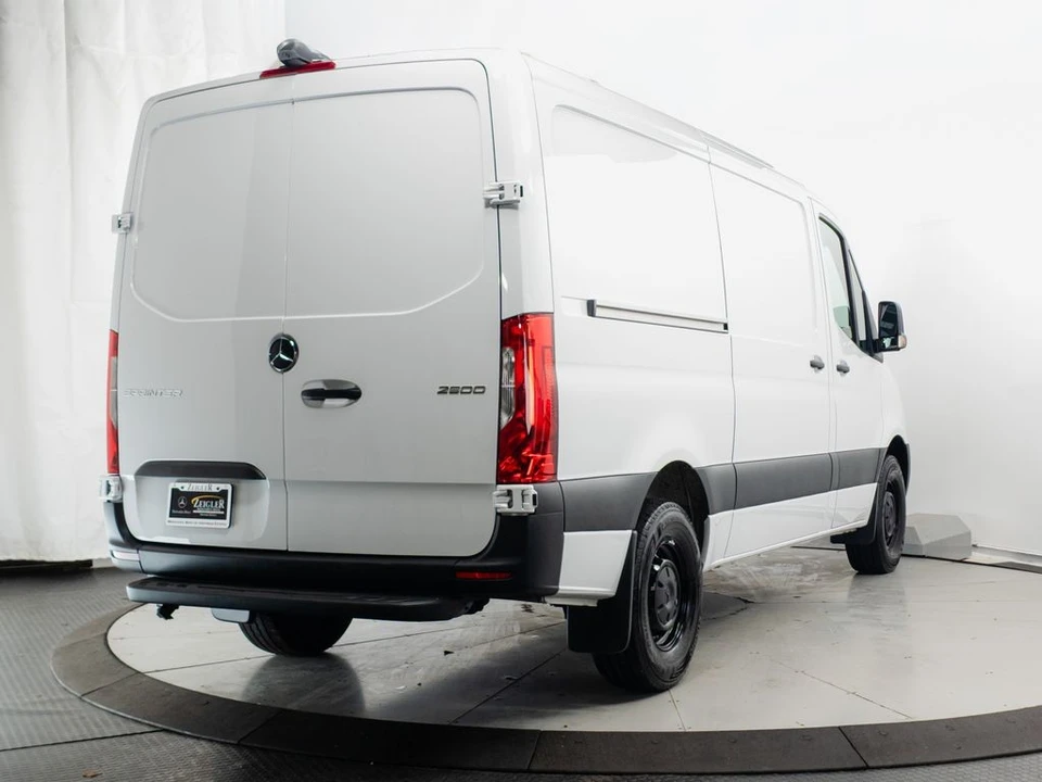 2026 Mercedes-Benz VS30 Sprinter - Image 24 of 31