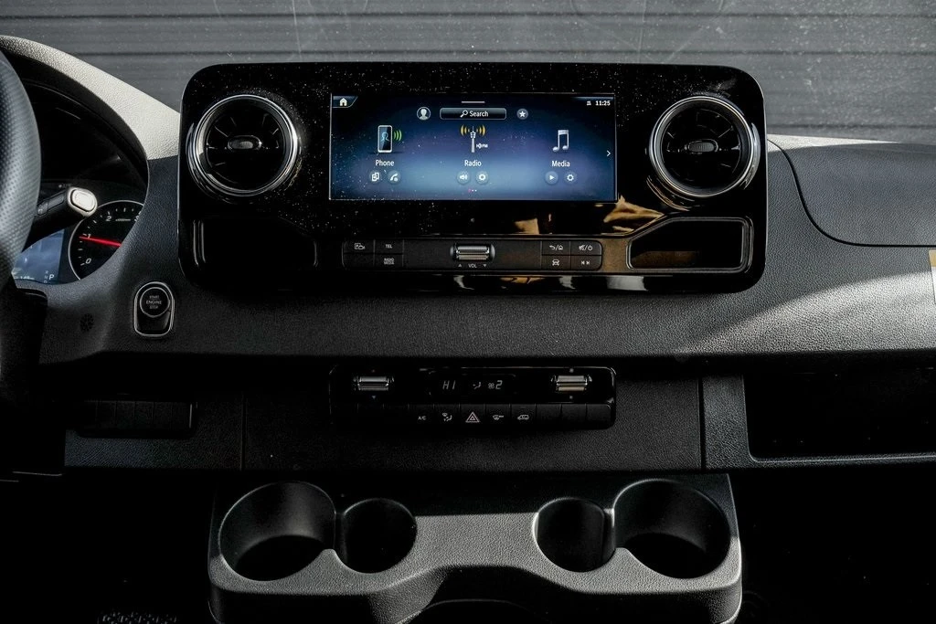 2026 Mercedes-Benz VS30 Sprinter - Image 17 of 21