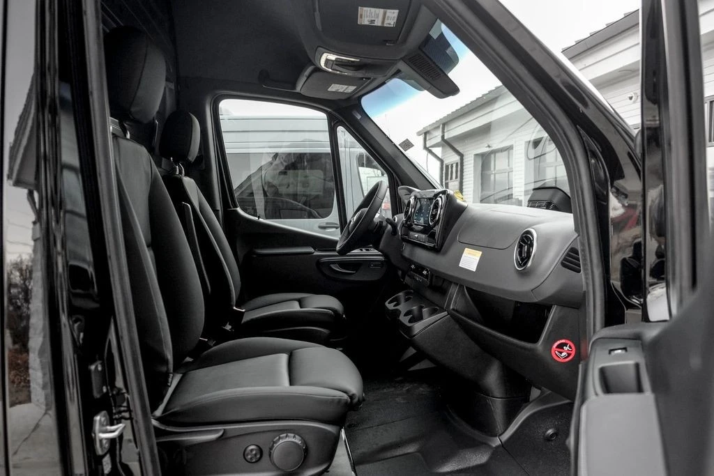 2026 Mercedes-Benz VS30 Sprinter - Image 18 of 21