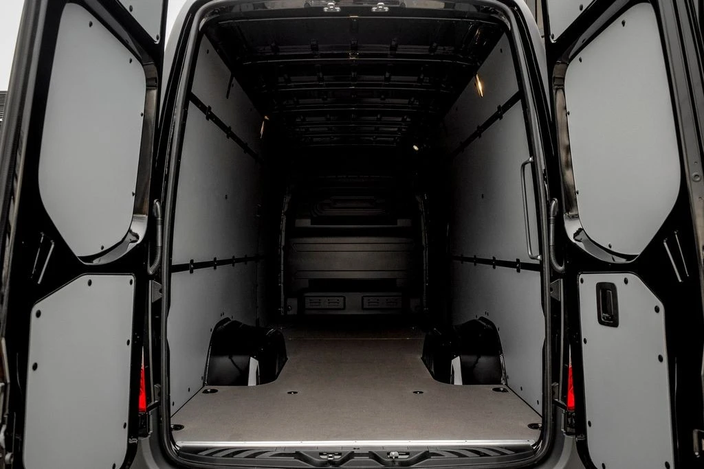 2026 Mercedes-Benz VS30 Sprinter - Image 10 of 21