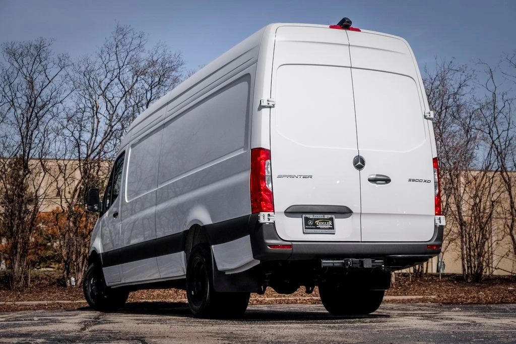 2026 Mercedes-Benz VS30 Sprinter - Image 2 of 21