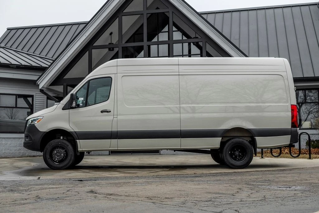 2026 Mercedes-Benz VS30 Sprinter - Image 3 of 21
