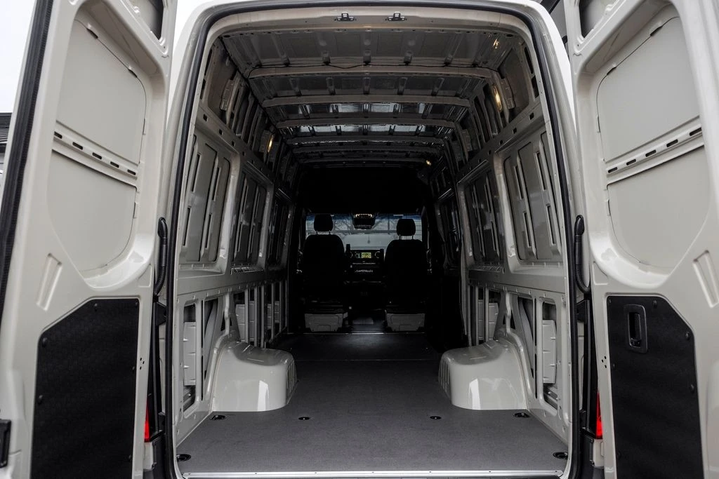 2026 Mercedes-Benz VS30 Sprinter - Image 10 of 21