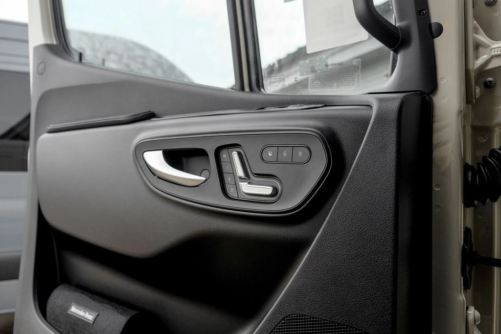 2026 Mercedes-Benz VS30 Sprinter - Image 13 of 21