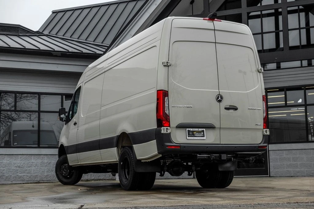 2026 Mercedes-Benz VS30 Sprinter - Image 2 of 21