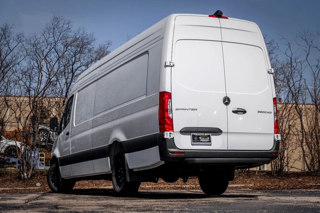 2026 Mercedes-Benz VS30 Sprinter - Image 2 of 21