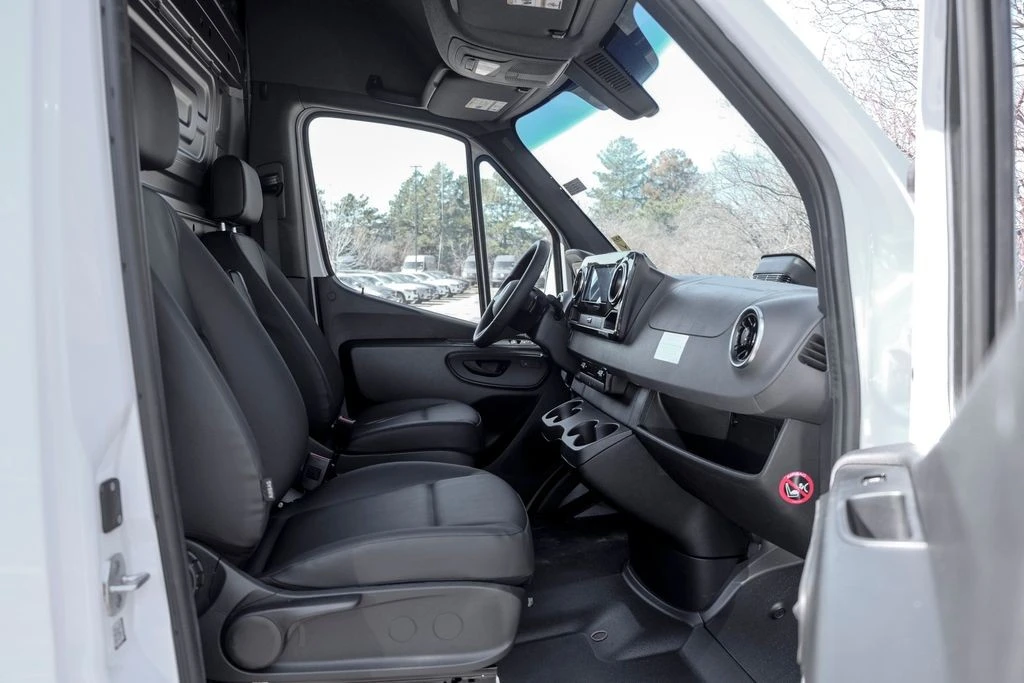 2026 Mercedes-Benz VS30 Sprinter - Image 18 of 21