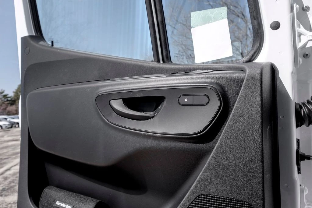 2026 Mercedes-Benz VS30 Sprinter - Image 13 of 21