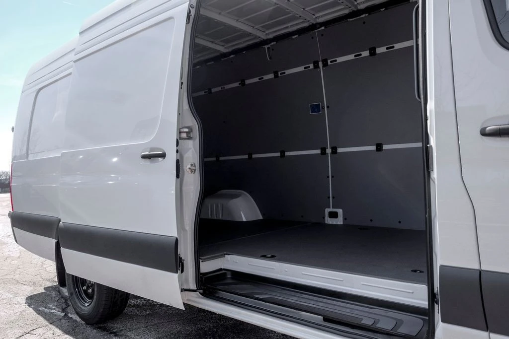 2026 Mercedes-Benz VS30 Sprinter - Image 10 of 21