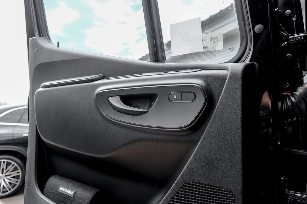 2026 Mercedes-Benz VS30 Sprinter - Image 13 of 21