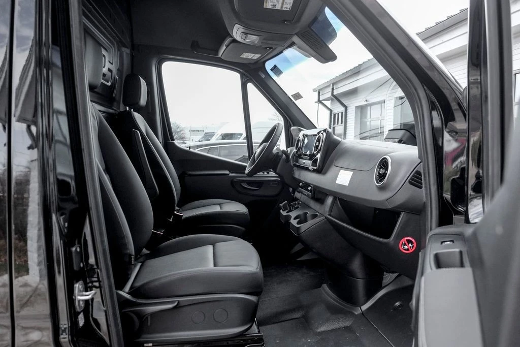 2026 Mercedes-Benz VS30 Sprinter - Image 18 of 21